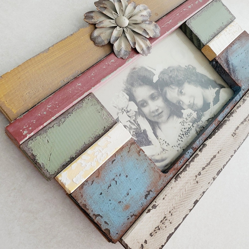 Rustic Farmhouse Picture Frame Distressed Wood Metal Floral Shabby Chic 5x7 - Picture 3 of 10